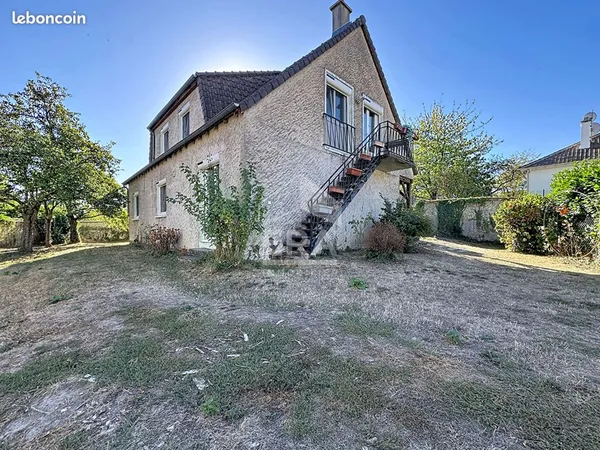 Maison 8 pièces 161 m²