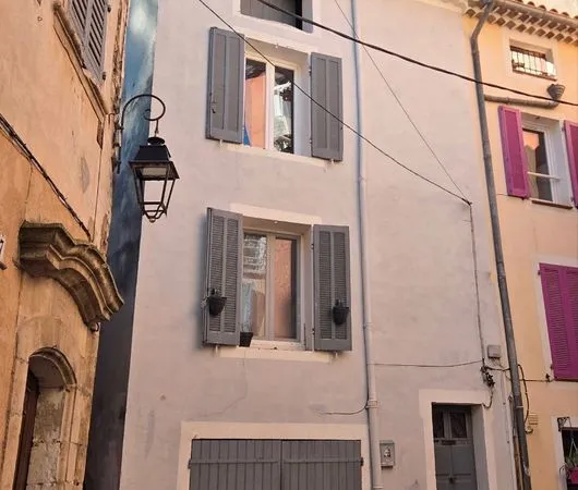 Loue maison de village F3