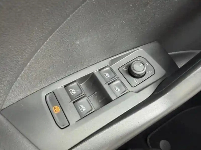 Volkswagen T-Cross 1.0 tsi 110ch life tech — photo 14