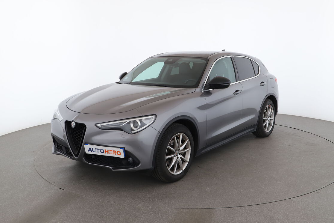 Alfa Romeo Stelvio 2.2 Diesel Executive AT8 — photo 1