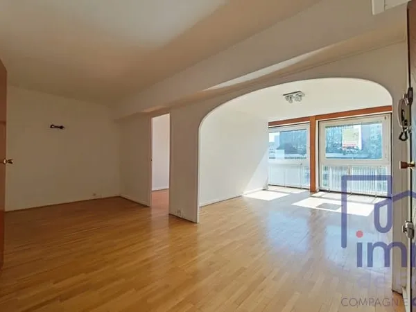 F2 LUMINEUX AVEC VUE DÉGAGÉE