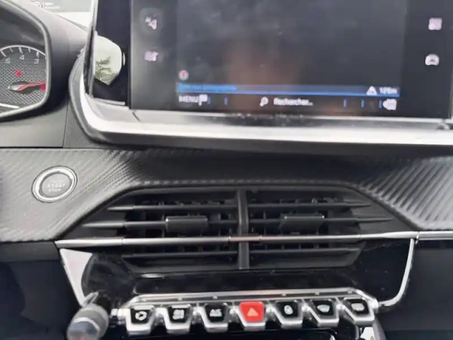 Peugeot 208 puretech 100 s&amp;s bvm6 — photo 21