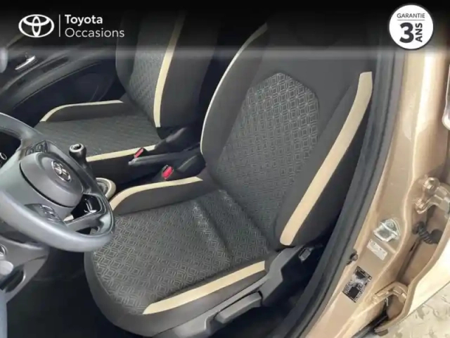 Toyota Aygo X 1.0 vvt-i 72ch design my24 — photo 11