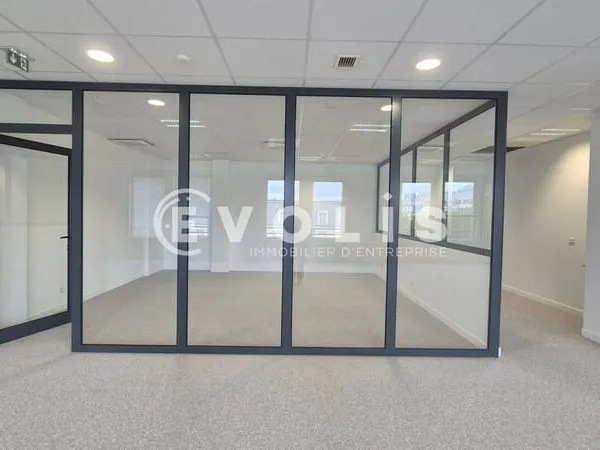 Bureaux 333 m²