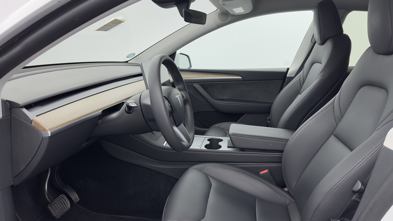 Tesla MODEL Y Grande Autonomie Dual Motor AWD — photo 10