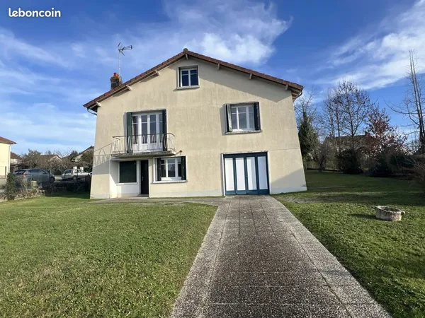 Maison 8 pièces 110 m²