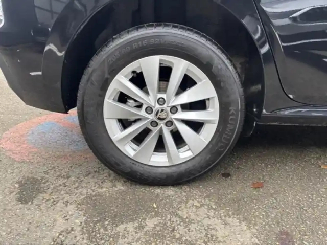 Skoda Kamiq 1.0 tsi evo 2 116ch selection dsg7 — photo 8
