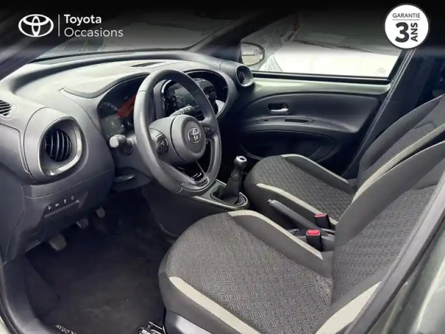 Toyota Aygo X 1.0 vvt-i 72ch design — photo 3