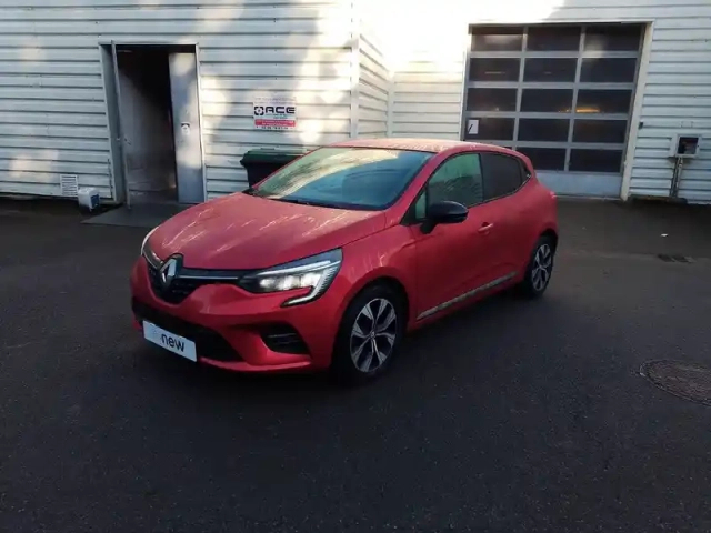 Renault Clio blue dci 100 — photo 1
