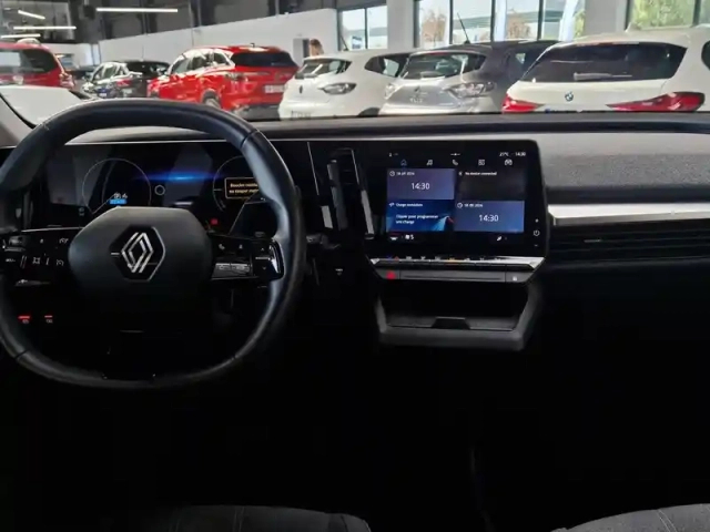 Renault Megane e-tech electric ev60 220ch equilibre super charge -b — photo 14