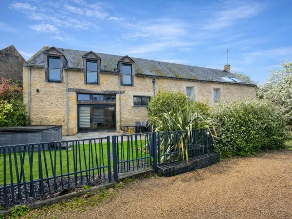 Maison 9 pièces 290 m²