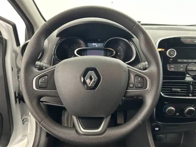 Renault Clio 1.2 16v 75 — photo 24