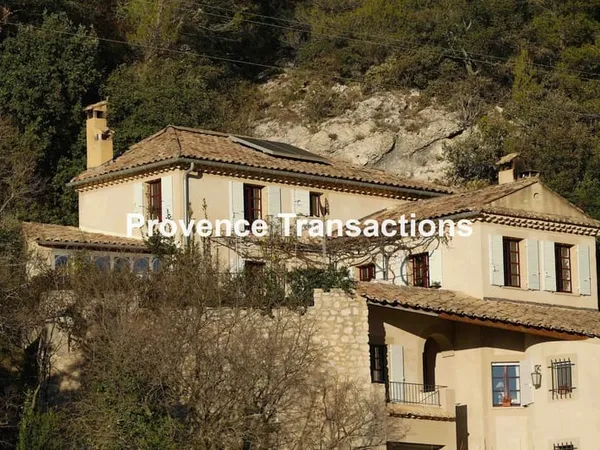 Maison avec vue dominante
