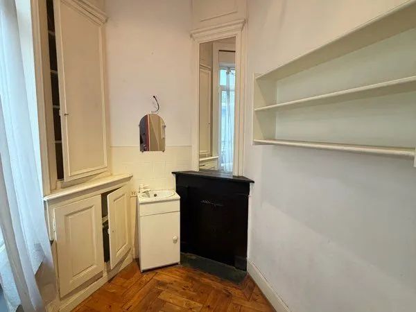 Bureau et espace de travail Location Lille 1p 8m² 200€