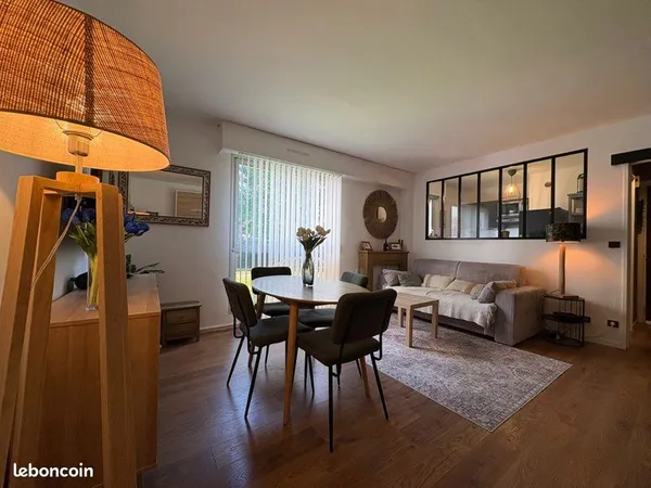 À louer Studio meublé 36m2 Bord de Seine