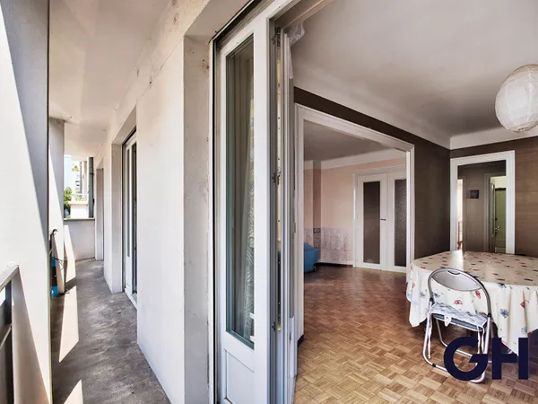 Appartement 4 pièces Lyon 6e - Élégance, volume, rue Duguesclin