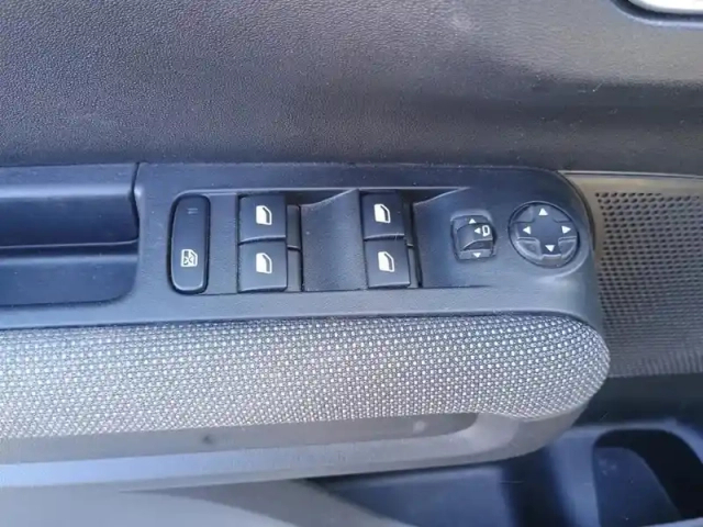 Citroën C3 Aircross puretech 130 s&amp;s eat6 max — photo 20