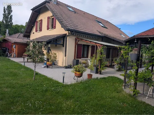 Maison individuelle 174 m2 utile proche de la Suisse