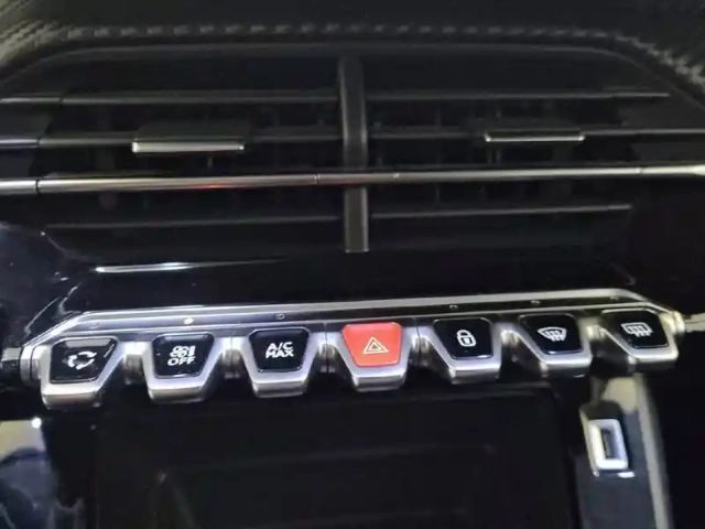 Peugeot 2008 puretech 100 s&amp;s bvm6 — photo 45