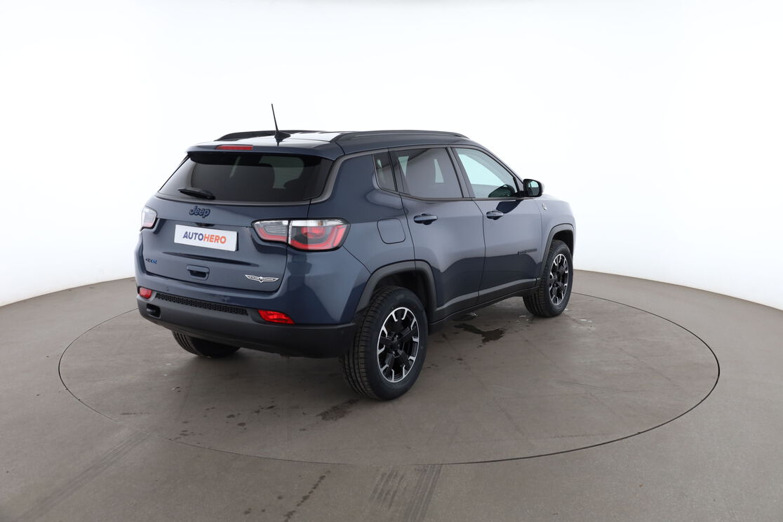 Jeep Compass 1.3 GSE T4 PHEV 4xe Trailhawk AT6 — photo 5
