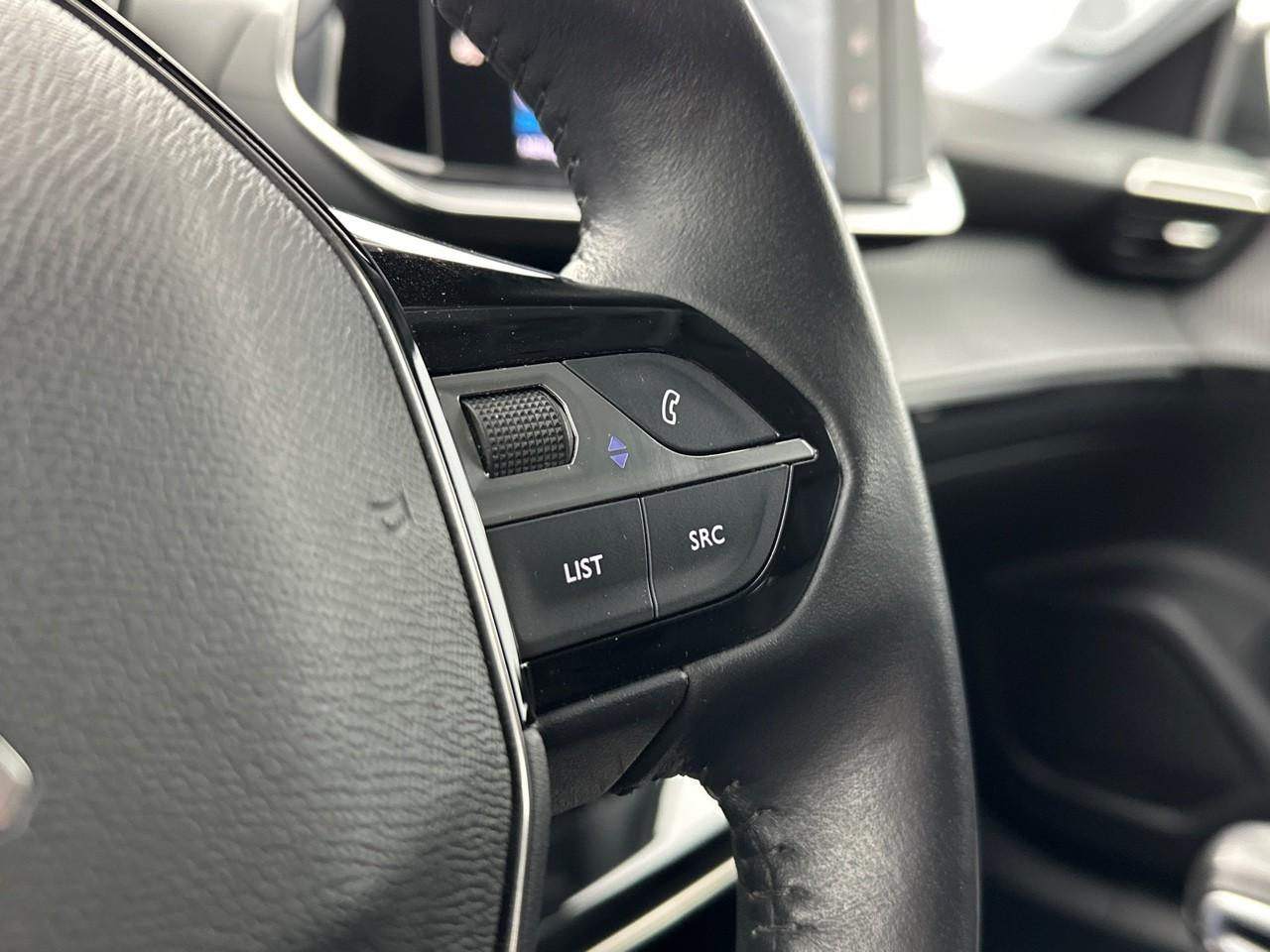 Peugeot 2008 puretech 100 s&s bvm6 allure — photo 20