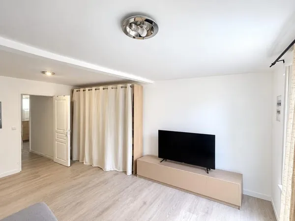 Appartement - RDC - 24,79 m2 - 1 pièce - Non meublé