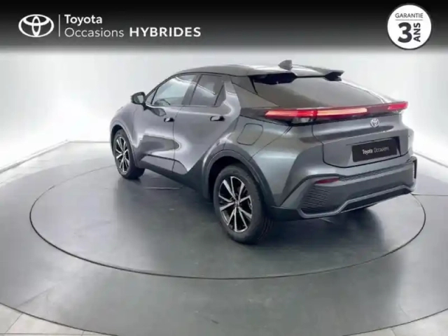 Toyota C-Hr 2.0 hybride rechargeable 225ch design my25 — photo 2