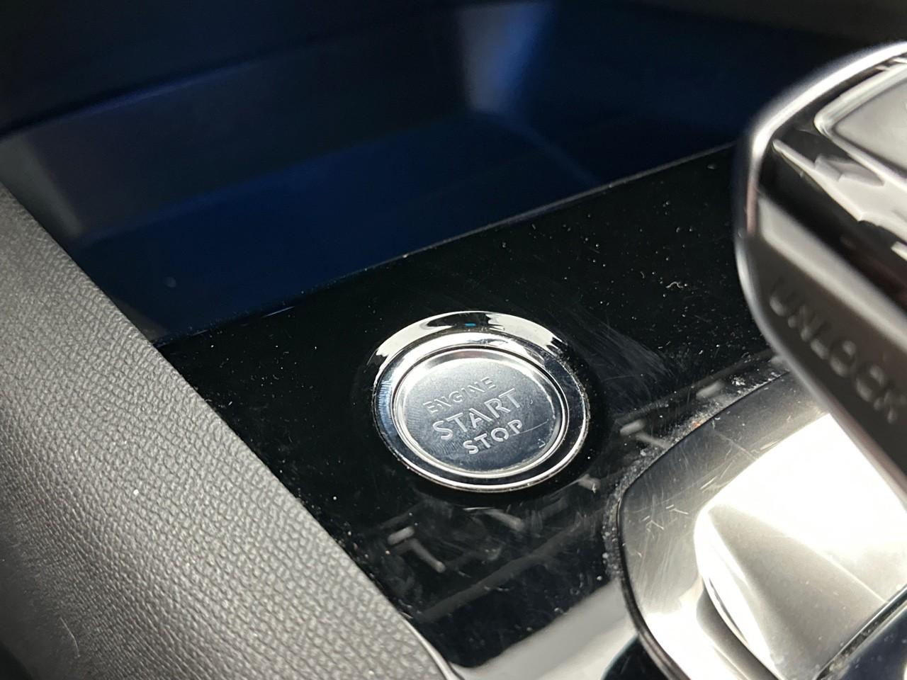 Peugeot 3008 hybrid4 300 e-eat8 gt — photo 29