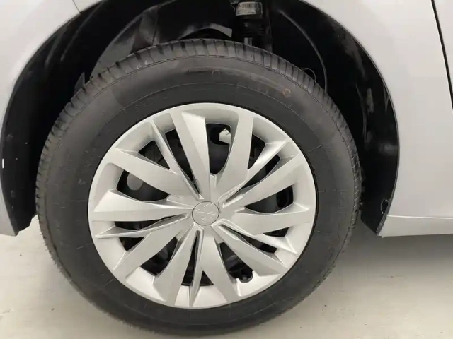 Peugeot 208 puretech 75 s&amp;s bvm5 — photo 19