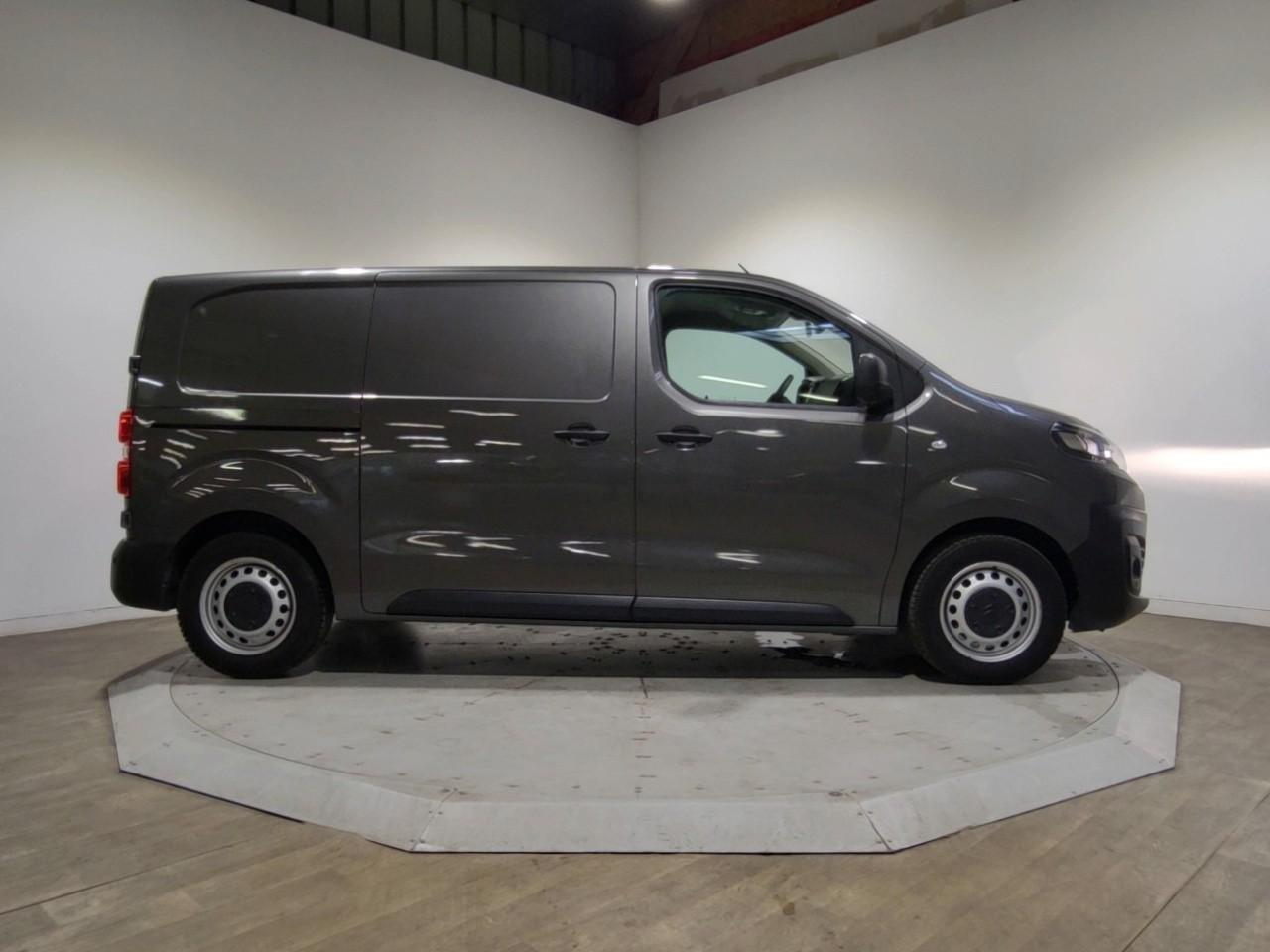 Citroën Jumpy fgn m bluehdi 120 s&s bvm6 driver 300 nm — photo 6