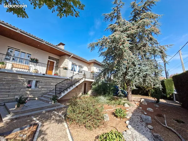 Grande propriété 320 m² avec Terrain de 3 293 m²