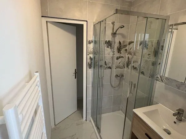 Studio de 34m2 refait à neuf