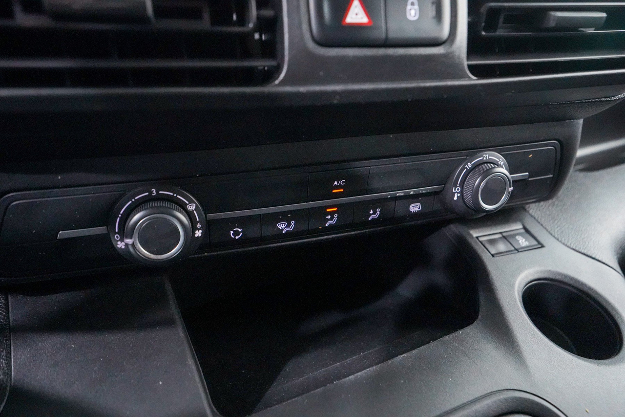 Citroën Berlingo Van — photo 24