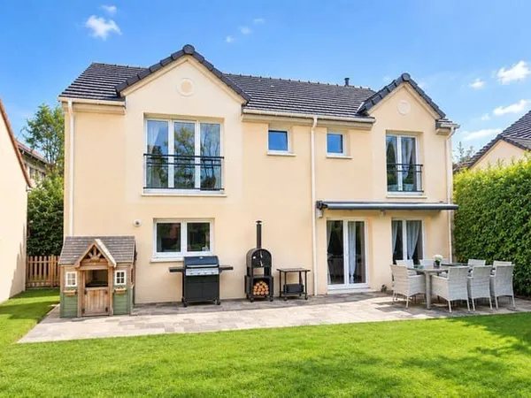 Villa 6 pièces 137 m²