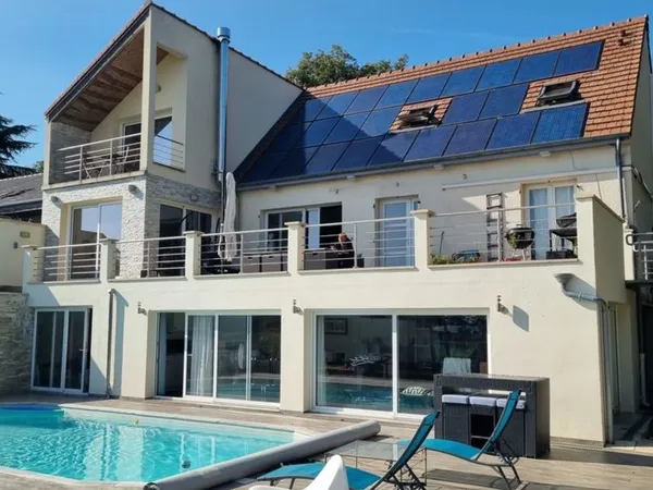 maison 239 m² avec studio indep Linas