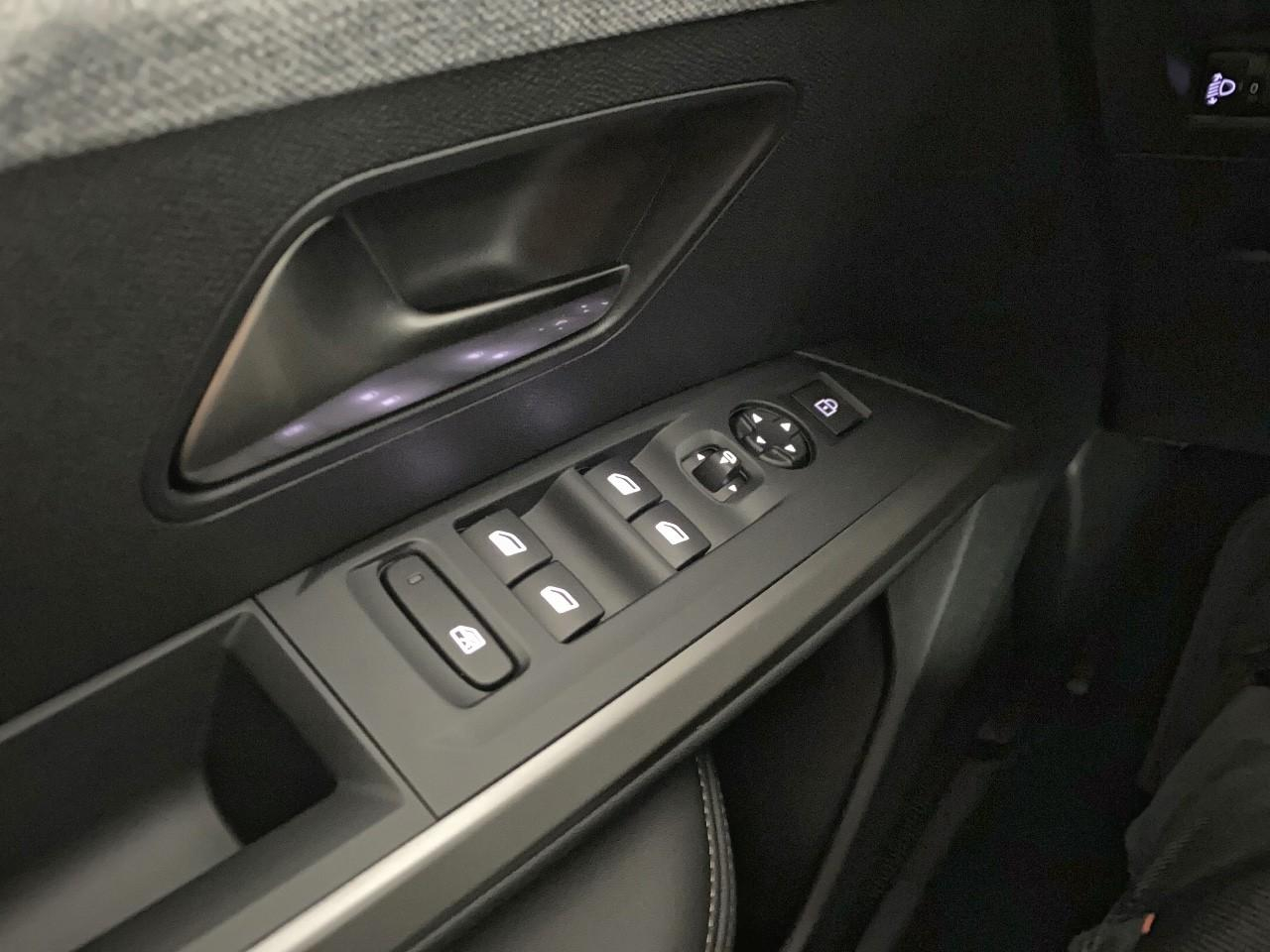 Peugeot 5008 hybrid 145 ch e-dcs6 allure — photo 20
