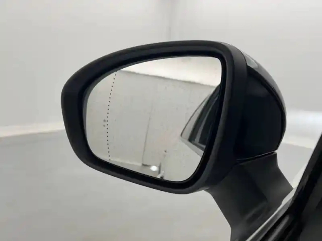 Renault Captur e-tech 145 - 21 — photo 37