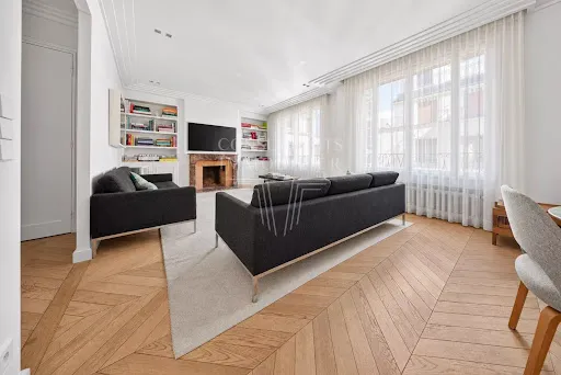Appartement 5 pièces 127 m²