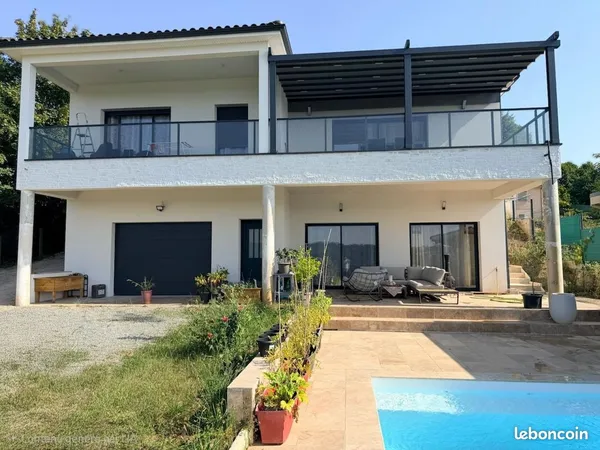 Propriété 7 pièces 164 m²