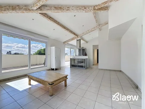 Appartement T3 à vendre à Meyzieu, toit-terrasse