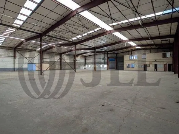 Local d'activité 1752 m²