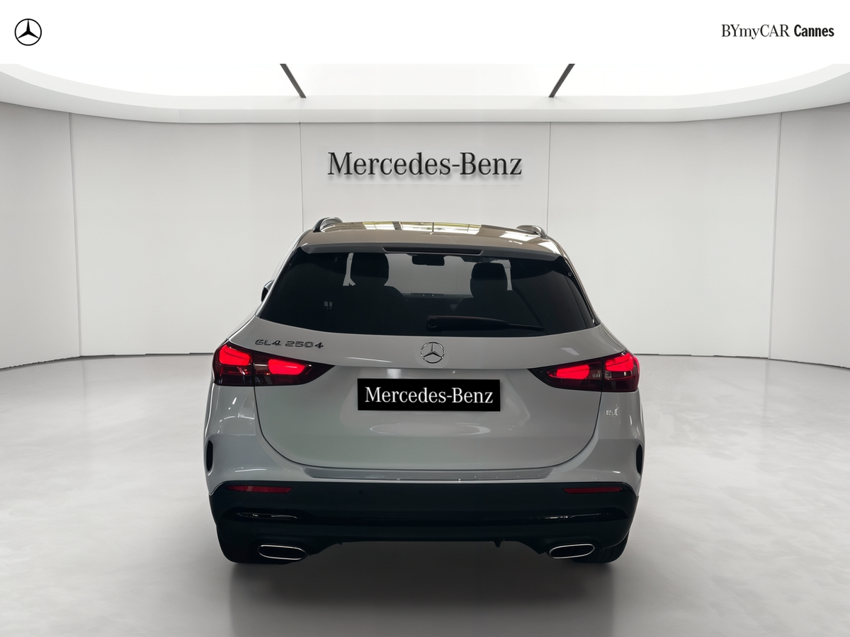 Mercedes GLA 250 e hybride rechargeable 8G-DCT — photo 4