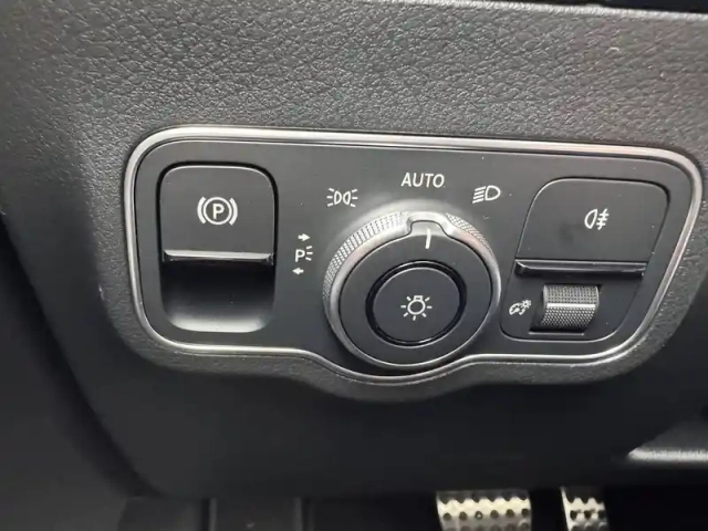Mercedes Gla 200 d 8g-dct — photo 13