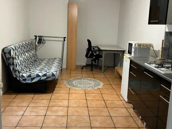 Studio meublé à louer Amiens quartier Saint Roch