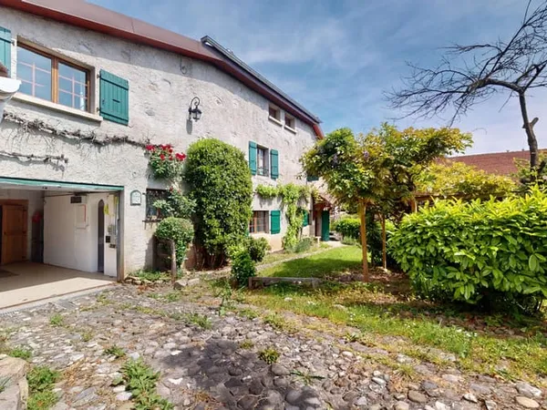 Maison 7 pièces 192 m²