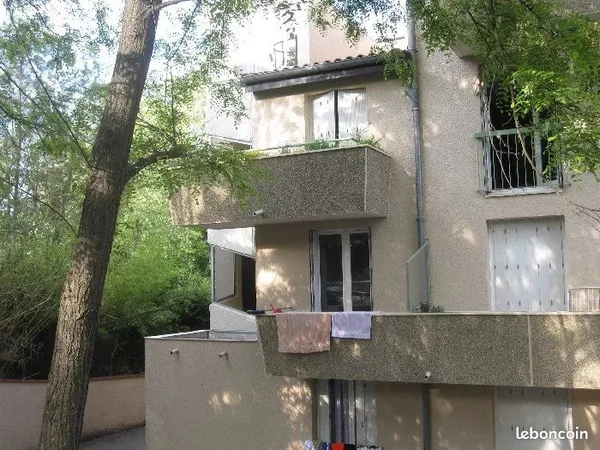 Studio 1 pièce 18 m²