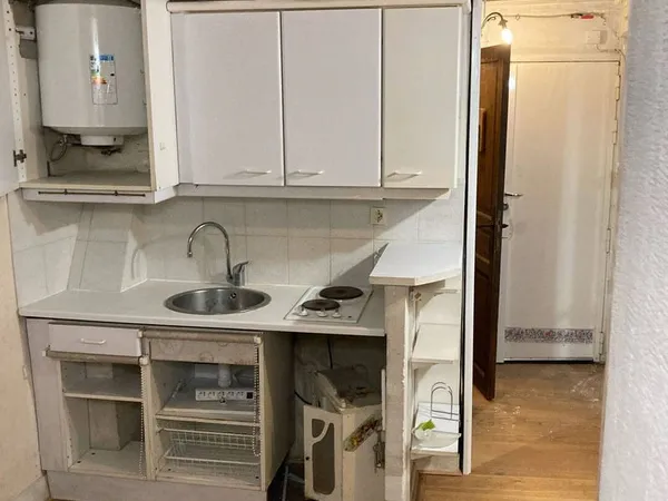 Studio 1 pièce 14 m²