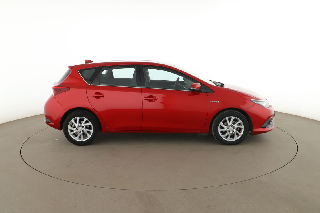 Toyota Auris 1.8 Hybride Dynamic — photo 6