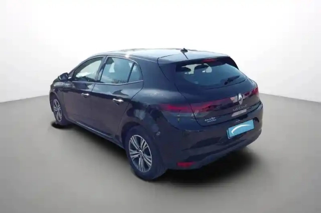 Renault Megane iv berline blue dci 115 edc — photo 29
