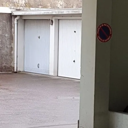Garage exterieur
